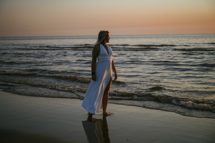 Photo shoot Madeleine - Beach - Sunset