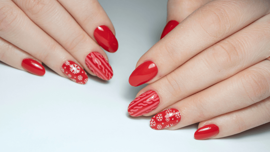 Christmas Acrylic Nails: Top Festive Trends and Styles for 2024