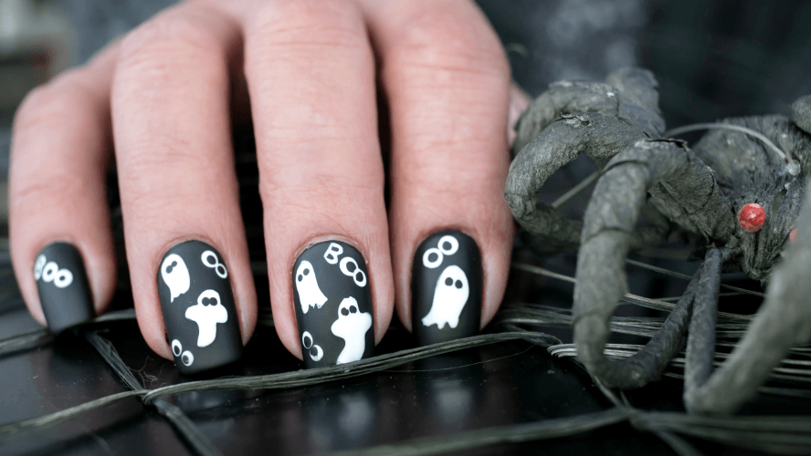 Spooky Halloween Nails: Unleash Your Inner Witch This Season
