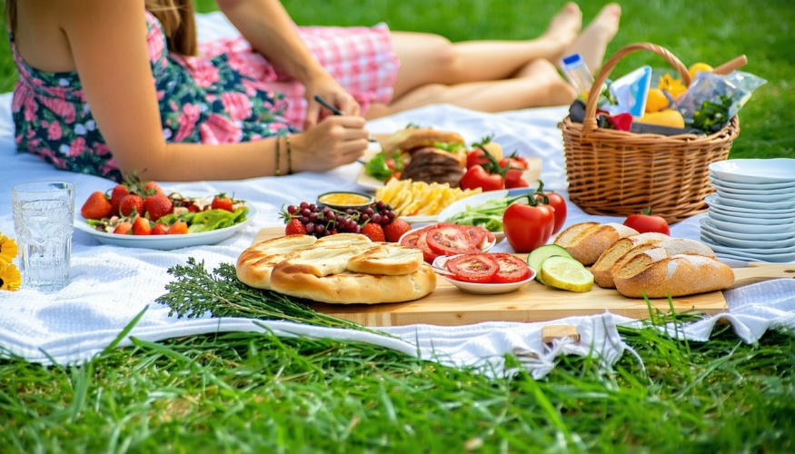 Prepare a picnic: delicious & healthy recipes