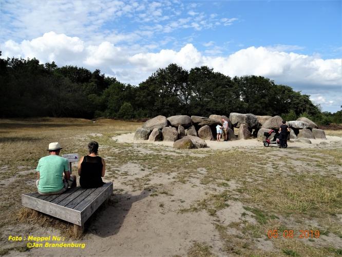 HUNEBED bij HAVELTE (Dr.)