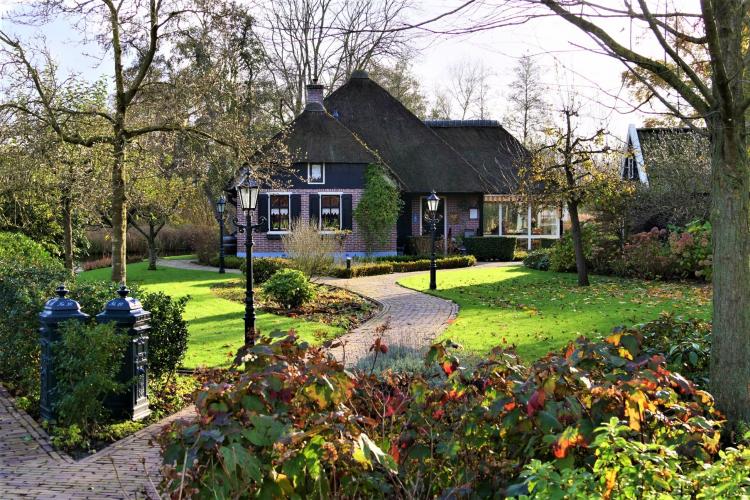 A (former) Farm In Giethoorn North