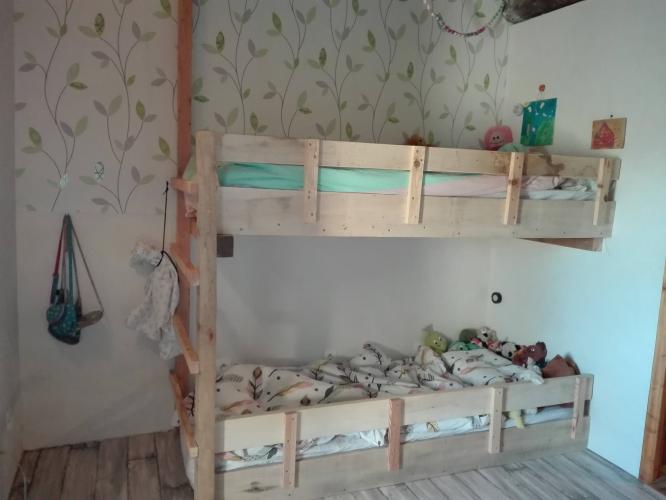 How to make a bunk bed with waste wood