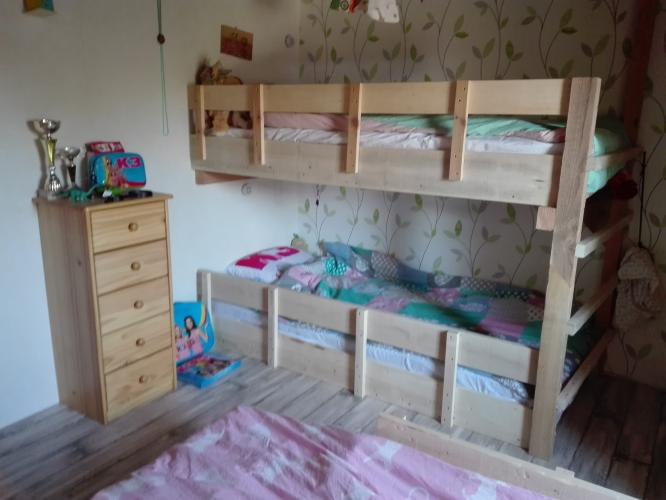 How to make a bunk bed with waste wood