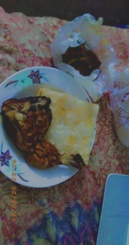 I love looking  and u have a good cooking skills.. Let me show you chekien tikka and partha 