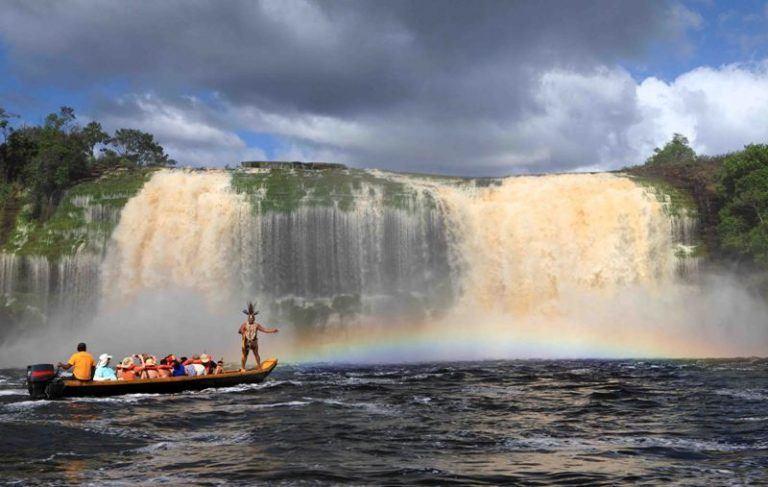 Canaima And Its Views