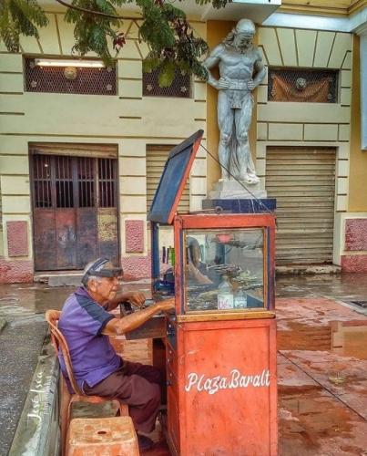 Conocido Relojero en plaza baralt Maracay