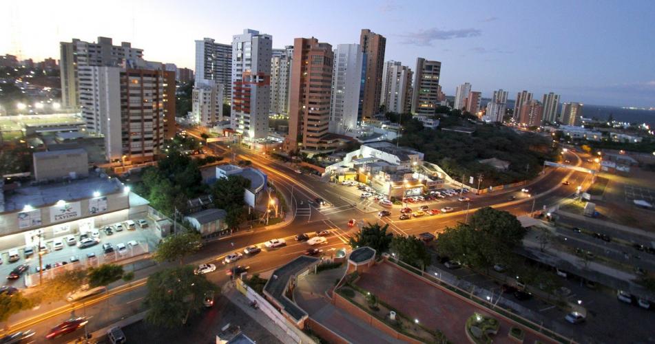 And you can also see the big city of Maracaibo in contrast with the palafitos.