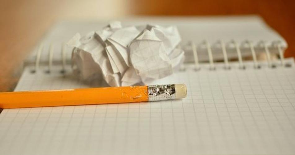 Understanding the Distinction Between Factious Essays and Convincing Essays