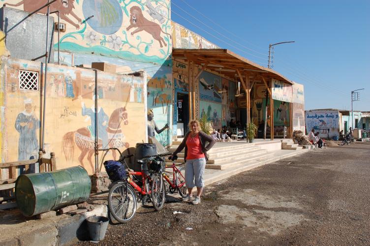 Cycling to the Valley of the Kings.