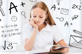 The dedication to study and work of university students in Spain!