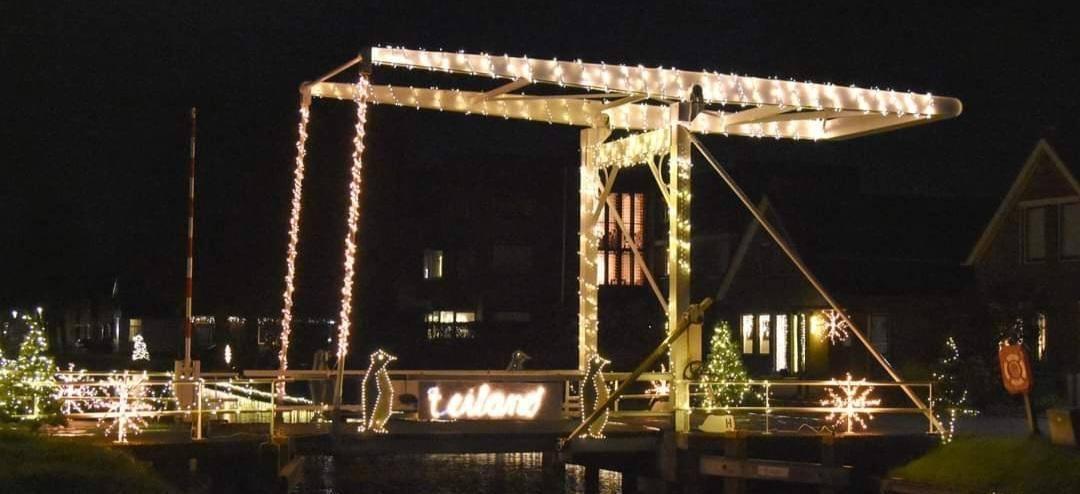 Light route and with Santa in the picture