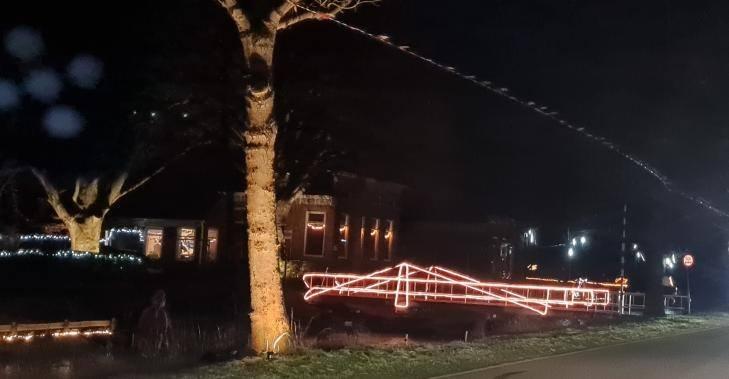 Light route and with Santa in the picture