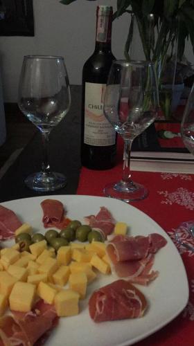 Eating with the family is a pleasure 