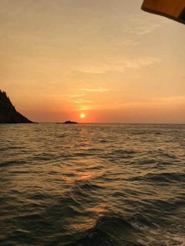 Niets mooiers dan deze zonsondergang 