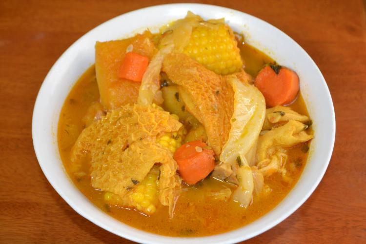 Deliciosa sopa de mondongo