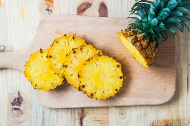 10 benefits of pineapple