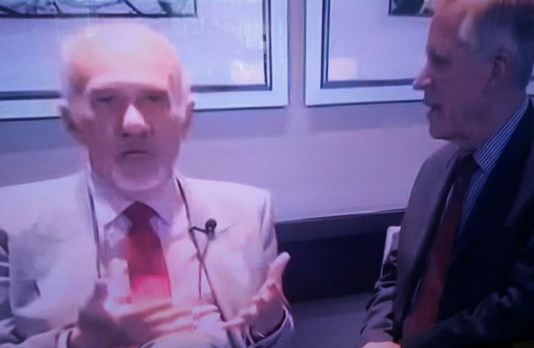 Een echt gebeurd interview tussen een presentatie-docter Mike Mulligan en Chirurg Loyd Rudy Mike 