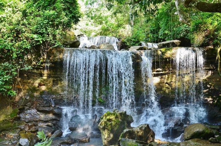 Hueque Falls, a refreshing tourist destination