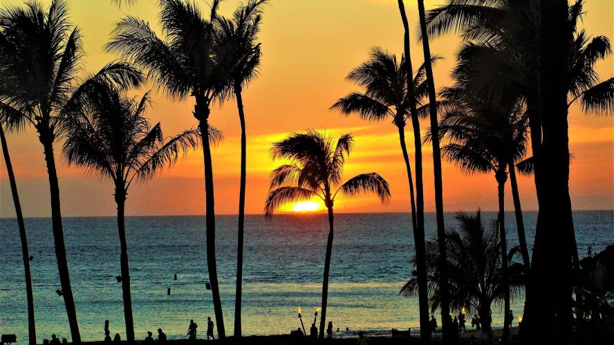 When is the best time to go Hawaii?