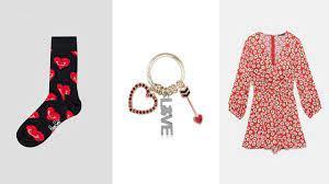 Fashion gifts for the day of Love and Friendship