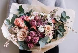 Fashion gifts for the day of Love and Friendship