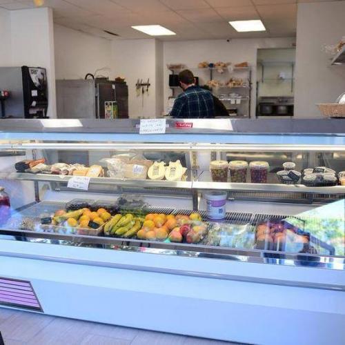 Pies on Breakfast Bistro &amp; Market