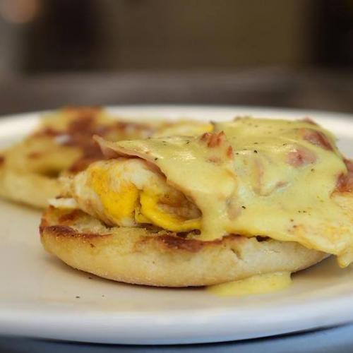 Pies on Breakfast Bistro &amp; Market