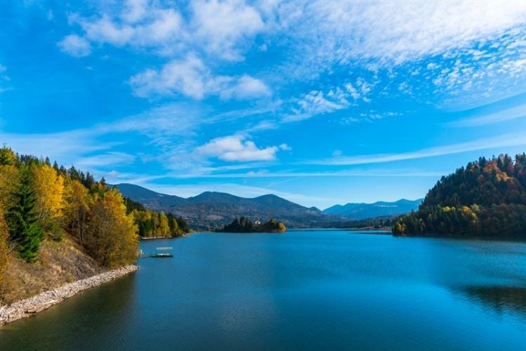 My little corner of paradise – The Colibița Lake