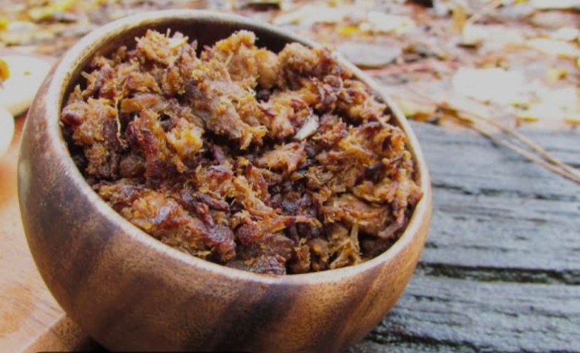 dambu nama (shred dry seasoned beef)