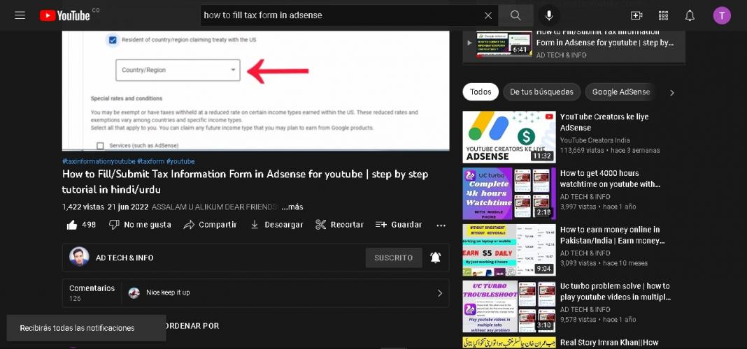 Desde el punto de vista estético, la torre Eiffel rompió con la idea de que los edificios bellos debían ser de piedra. Ahora la estructura ya no sería solo funcional sino estética. Esto fue logrado al desnudar totalmente la estructura y convertirla en el 