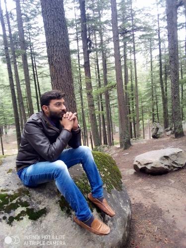  A man always has two reasons for doing anything: a good reason and the real reason.