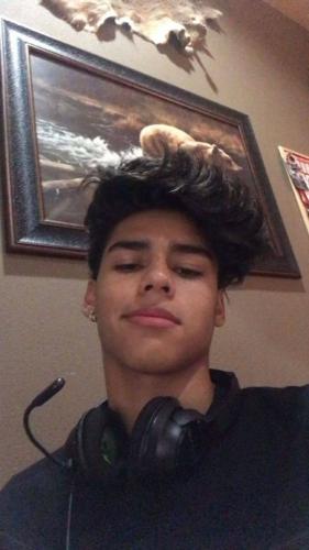 Hi! My name is Alex and i love this platform. I am currently new but i will learn. My hobbies are music, decorations and dancing.