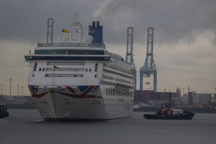 A shipspotting weekend