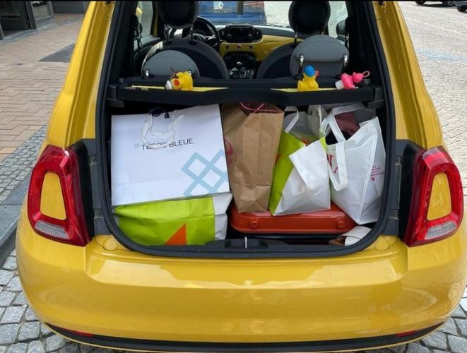The magical Fiat 500 trunk.