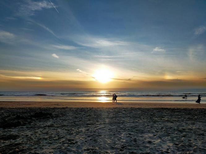 Uitwaaien bij zonsondergang 