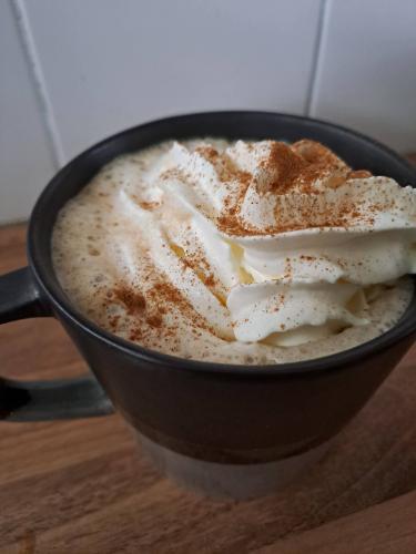 Hmmmm koffie met slagroom en kaneel