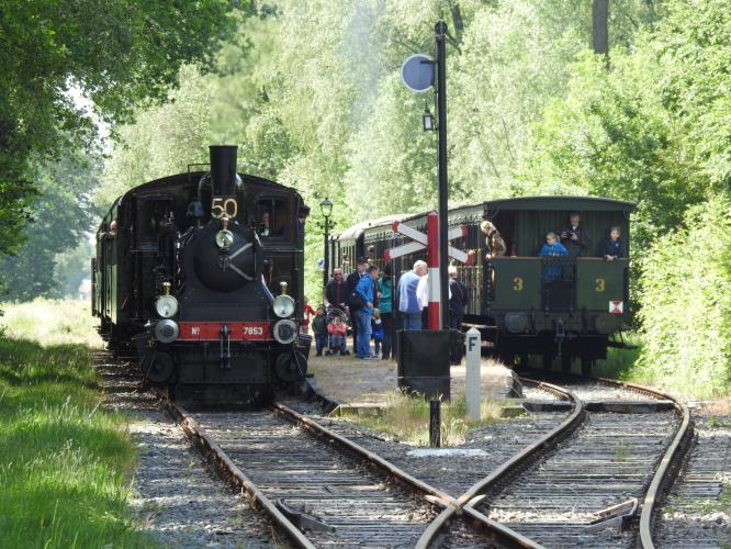 <a class="removable-mention" translate="no" data-mentionid="33595" href="/useroverview/33595/marijke">@marijke</a> Ze rijden nog steeds, foto is van 26 mei 2022
