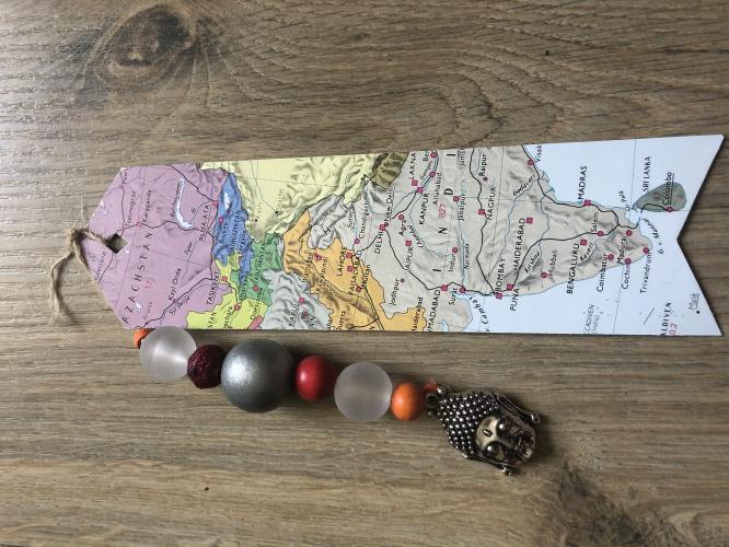 Handgemaakt boekenleggers met hanger