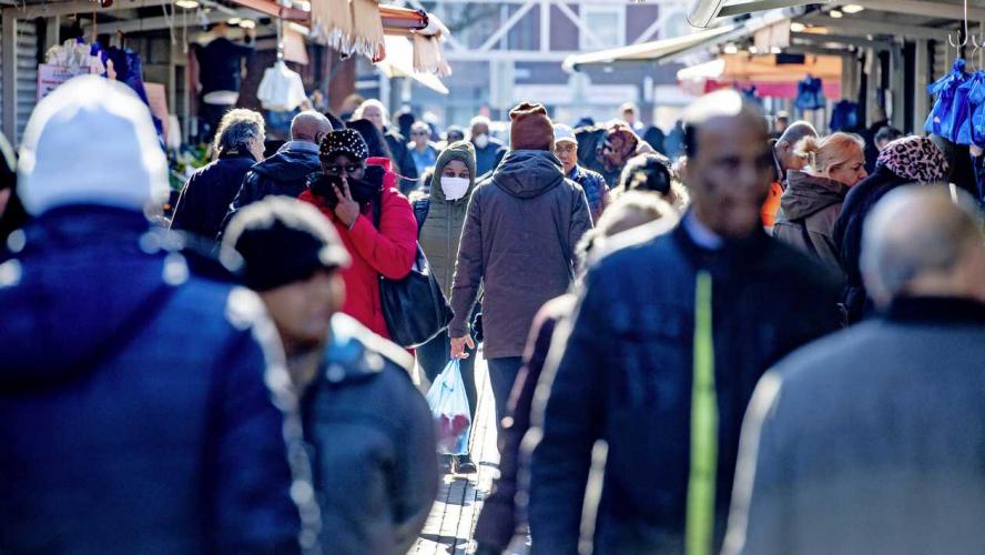 Verbazing om megadrukte op Haagse Markt