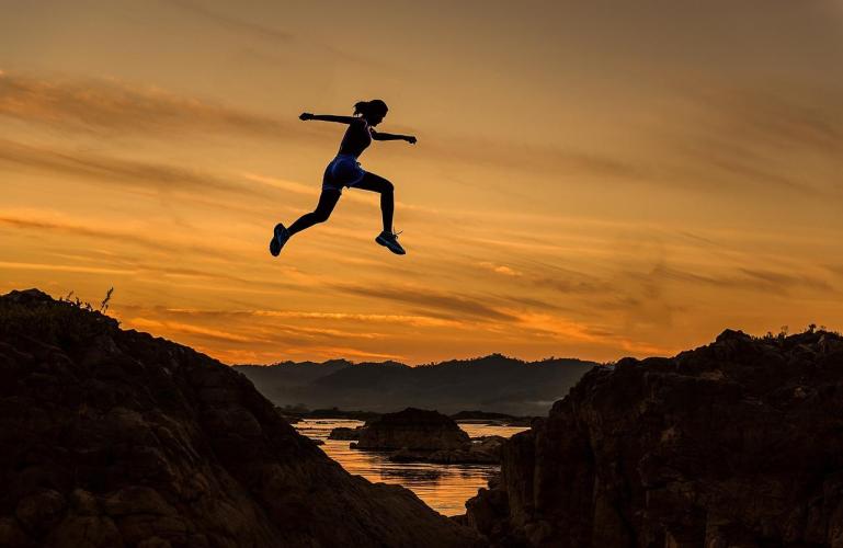 If a jogger runs at the speed of sound, can they still hear their playlist on Spotify?