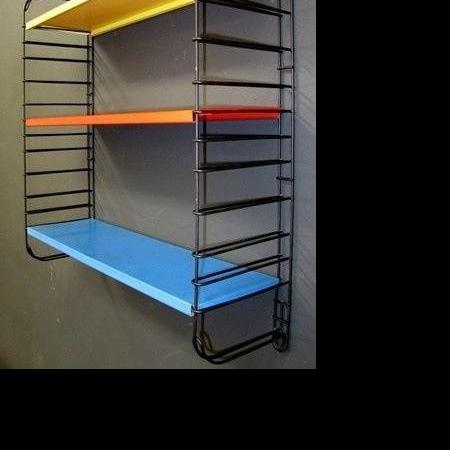Tomado bookshelf