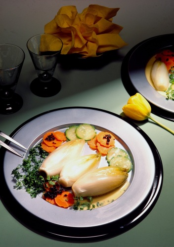 Chicory is the fresh power of winter, with its bitter taste that balances life and pampers your taste buds.