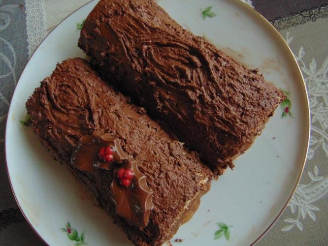 Bûche Noël met perencurd en luchtige chocobotercrème