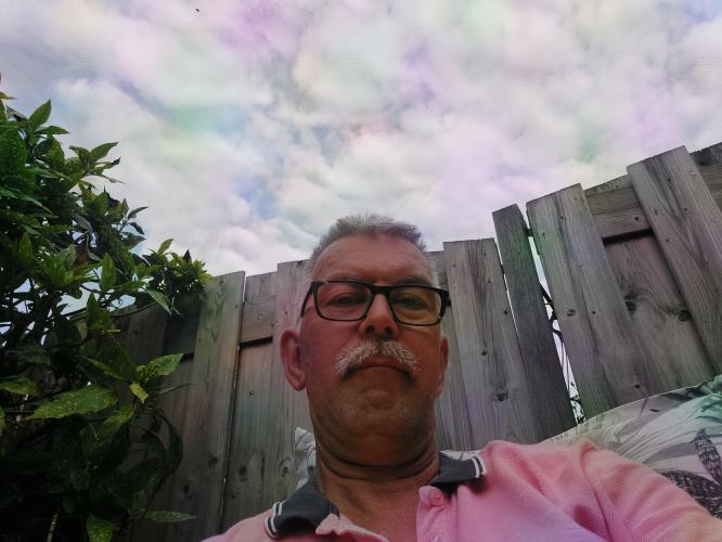 Selfie licht en donker 