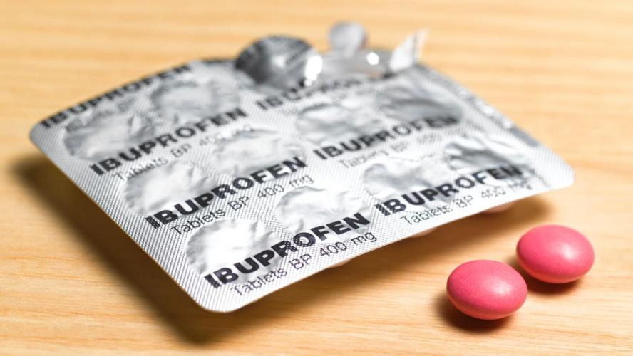  EMA: Geen bewijs dat ibuprofen klachten door coronavirus verergert