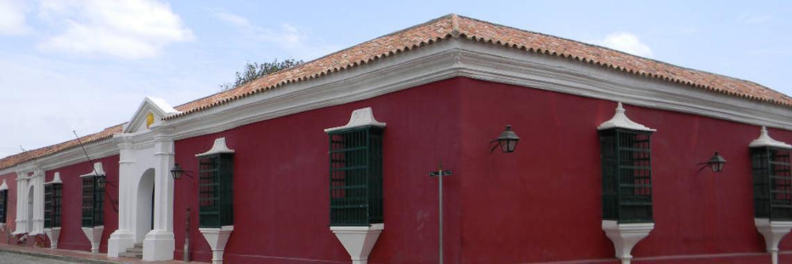  Casa de las Ventanas de Hierro