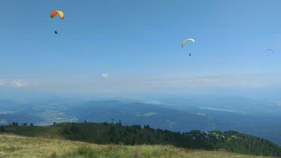 Paragliding in Austria