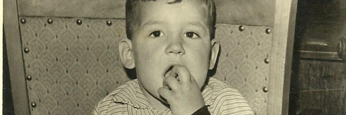  Vanmijzelfgemaaktefoto, of in gewone taal een selfie.