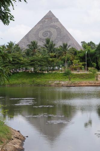 ANA MIA SOPHIE (a poem)